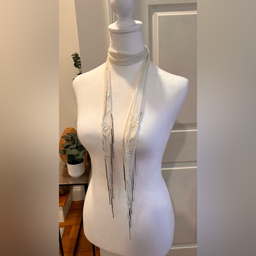 Chan Luu fringe skinny scarf | white - Picture 4 of 8